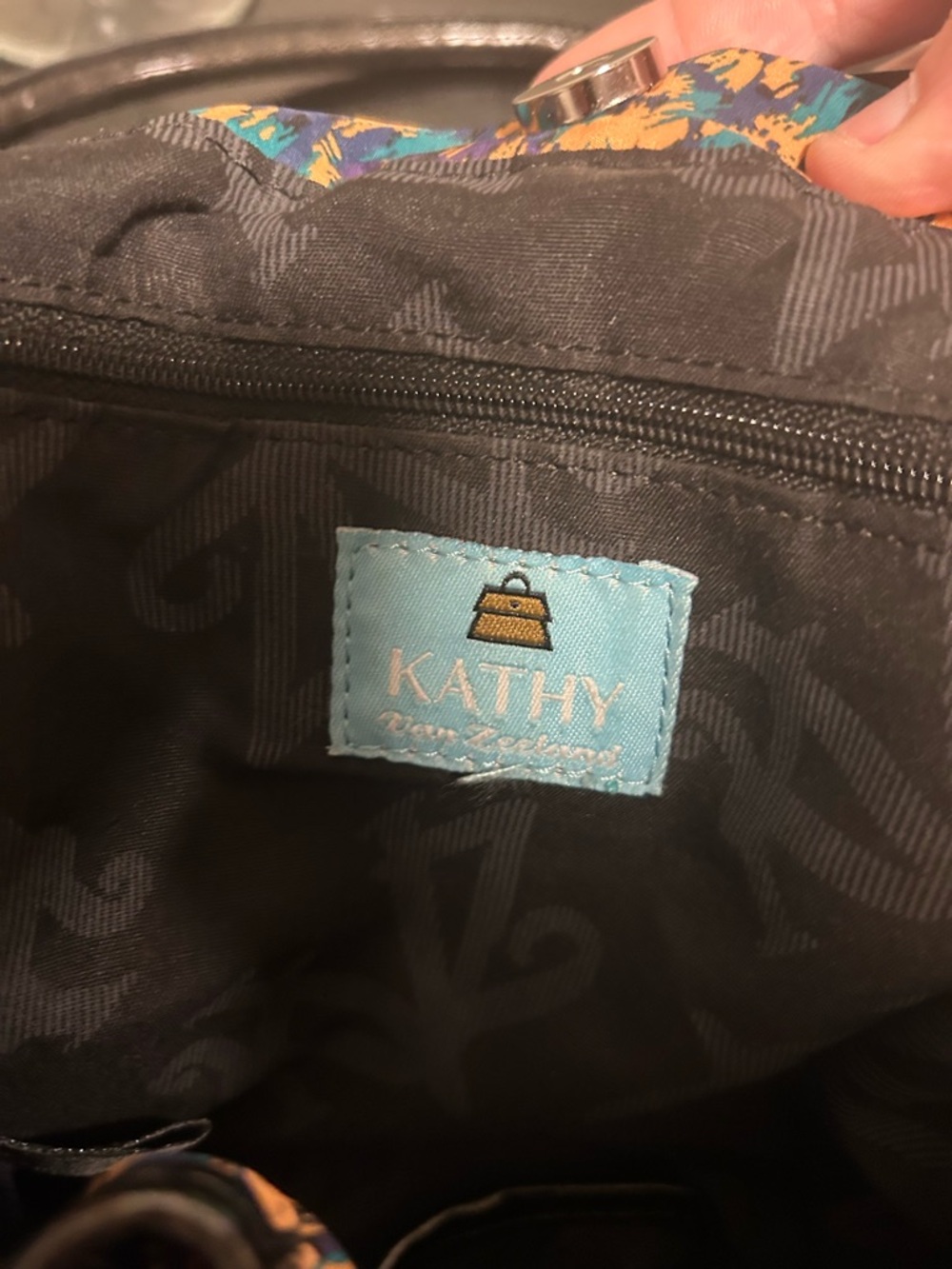Kathy Van Zeeland Y2K Ruffle Top Teal, Gold & Black Patterned Shoulder Bag - Picture 12 of 15